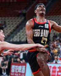贺希宁砍下32分率队告捷 深圳主场大胜浙江夺系列赛首胜